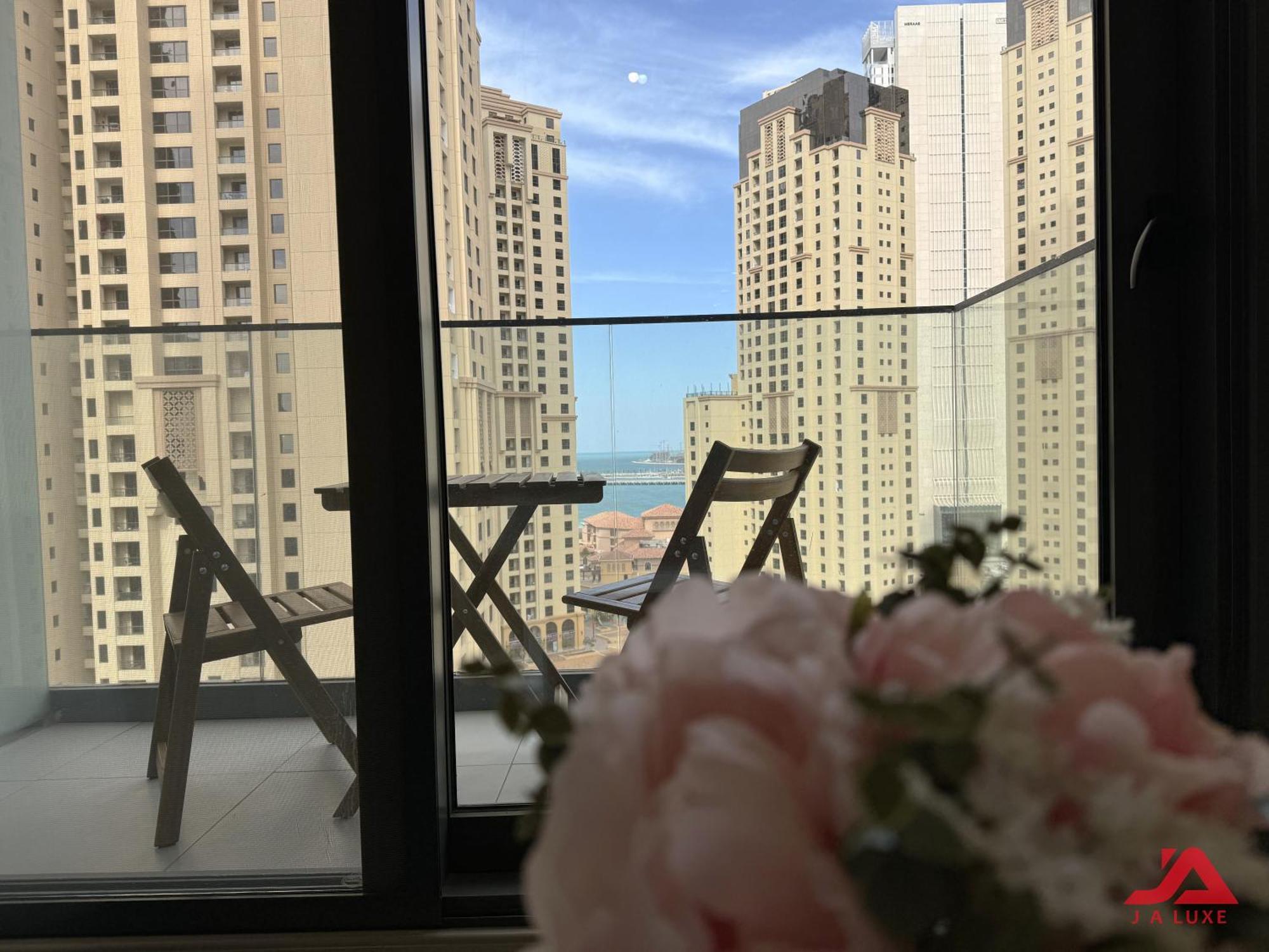 Cozy Sea View Apt In Liv Residence Tower, Dubai Marina Cozy Marina & Sea View Apt In Bay Central Tower With Modern Gym & Pool, Steps To Jbr Beach & Metro Εξωτερικό φωτογραφία